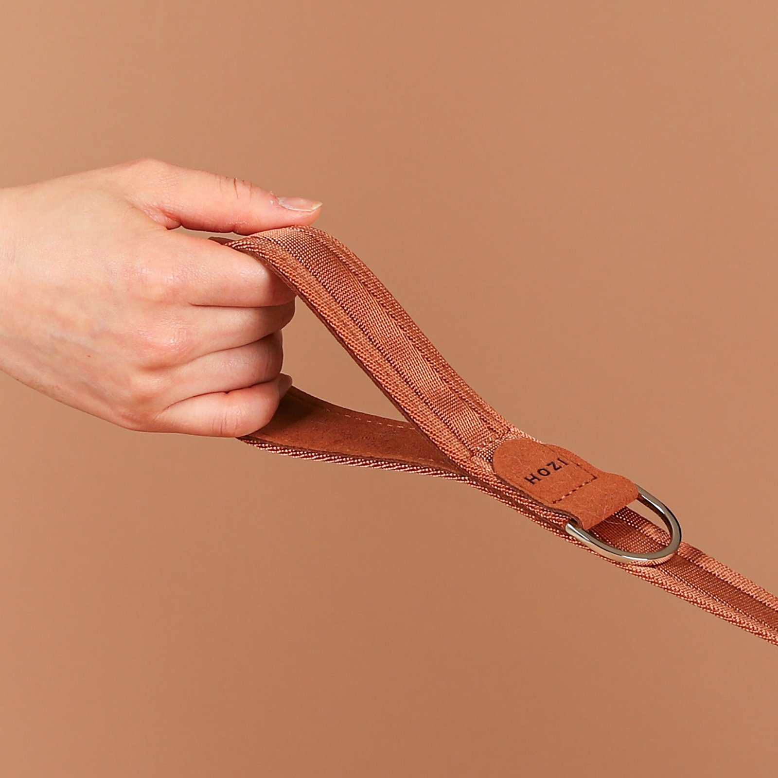 Camel Adjustable Short Dog Leash – Durable Nylon, Auto-Locking Clip, Soft Handle - Image 7